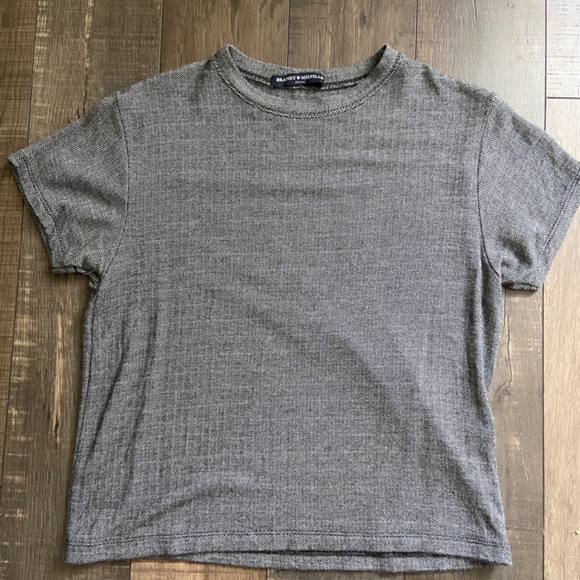 Brandy Melville Grey Knit Tshirt - Picture 2 of 3